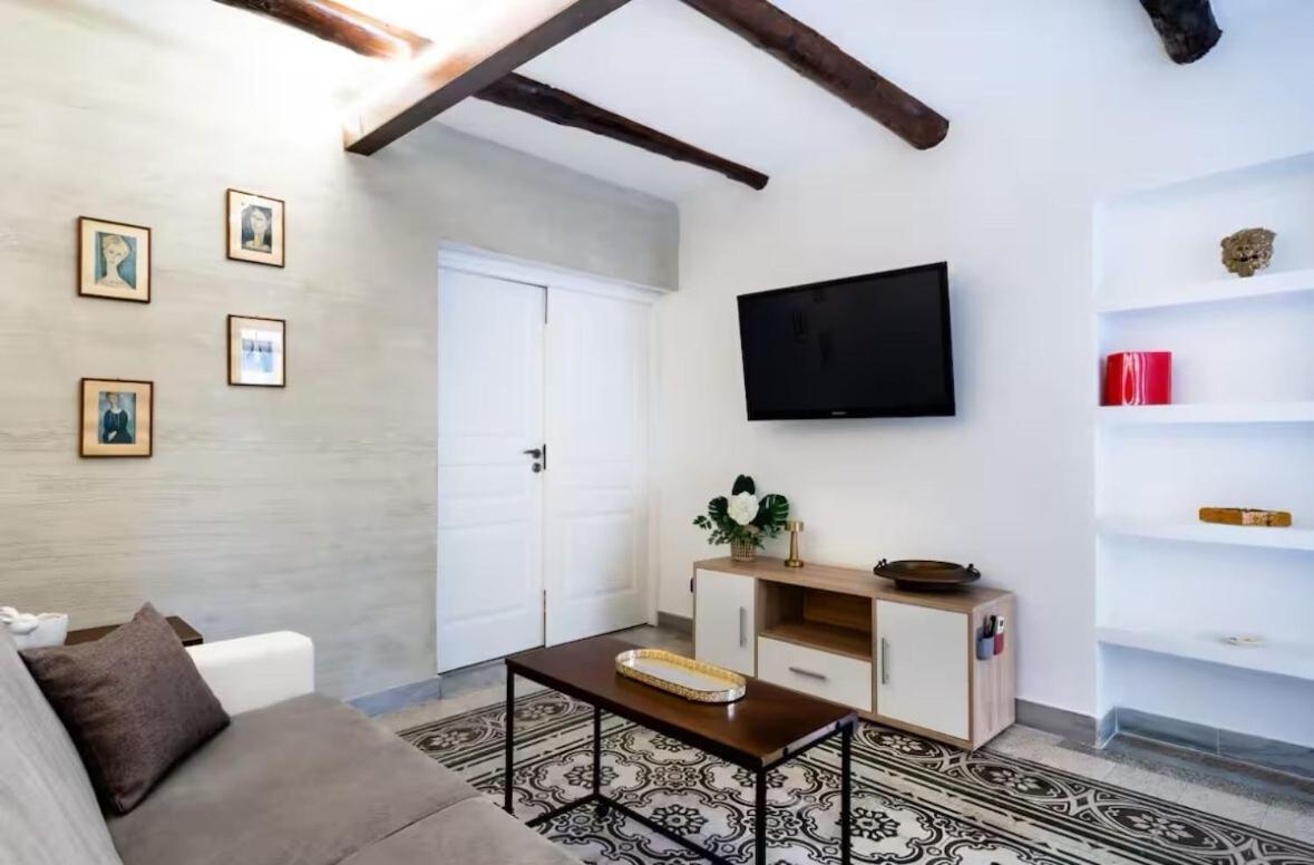 Apartment Nonnatitta A Chiaia